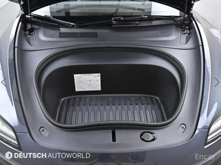 Фото 6 - Tesla Model 3