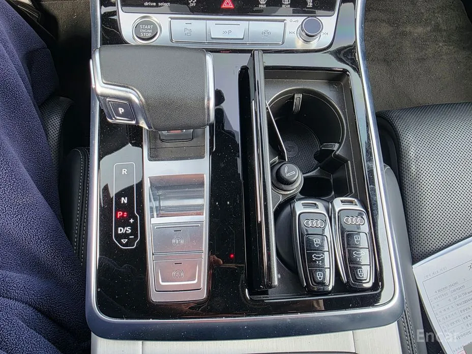 Фото 12 - Audi Q7