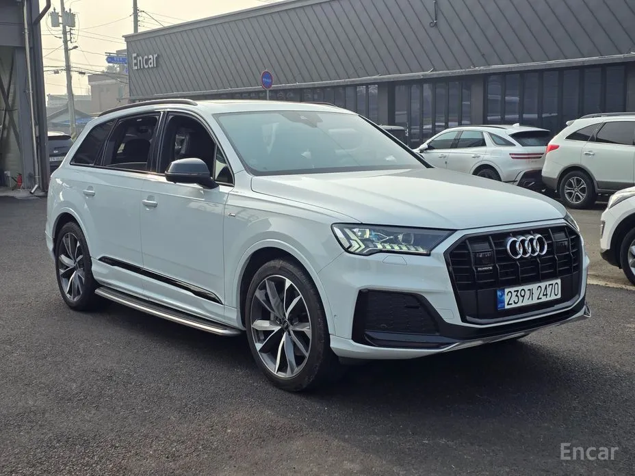 Фото 3 - Audi Q7