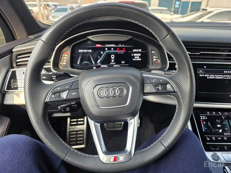 Фото 6 - Audi Q7