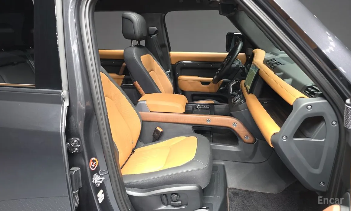 Фото 11 - Land Rover Defender