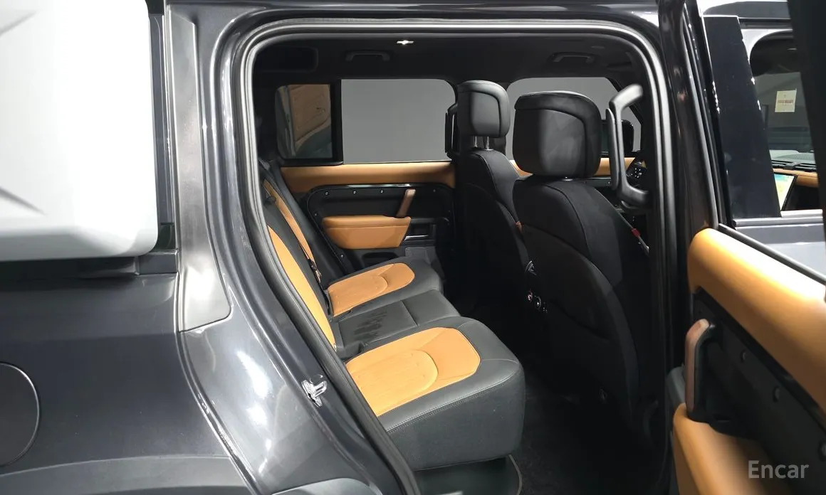 Фото 12 - Land Rover Defender