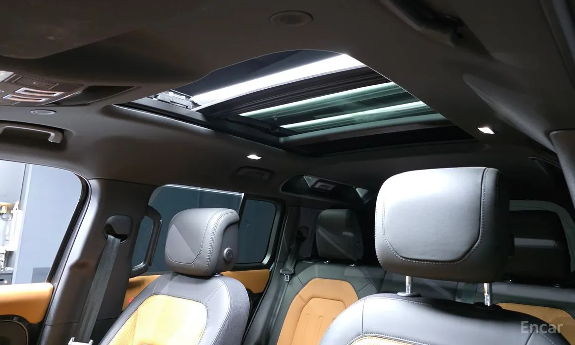 Фото 18 - Land Rover Defender