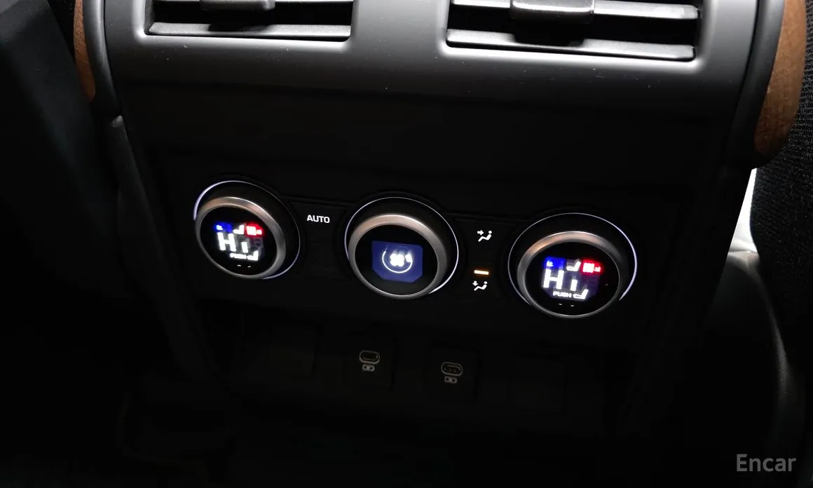 Фото 19 - Land Rover Defender