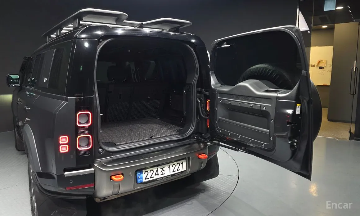 Фото 20 - Land Rover Defender