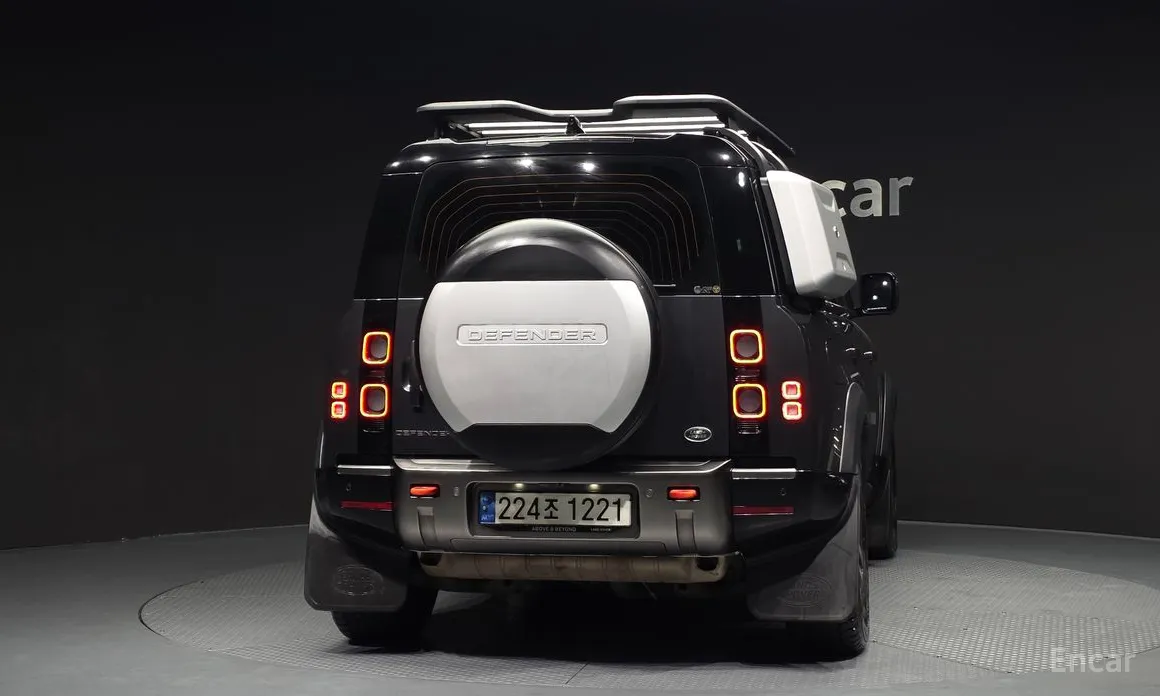 Фото 4 - Land Rover Defender