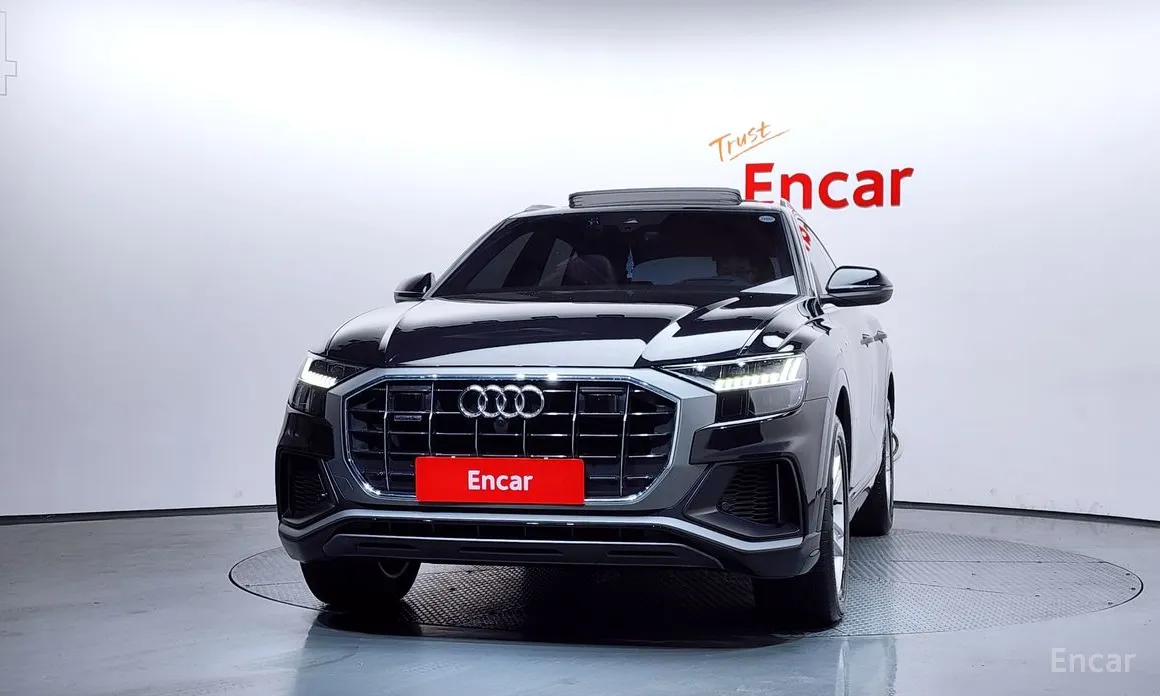 Фото 3 - Audi Q8