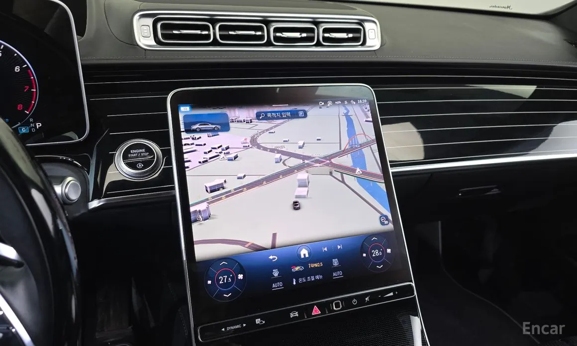 Фото 14 - Mercedes-Benz S-Class