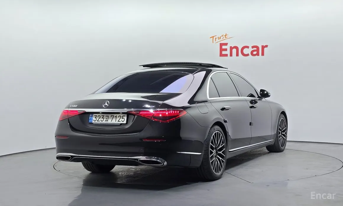 Фото 2 - Mercedes-Benz S-Class