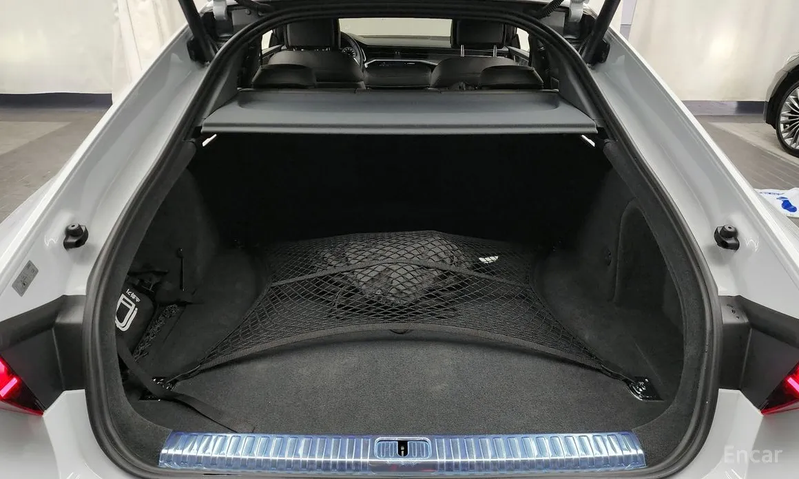 Фото 20 - Audi A7