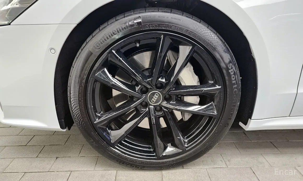 Фото 5 - Audi A7