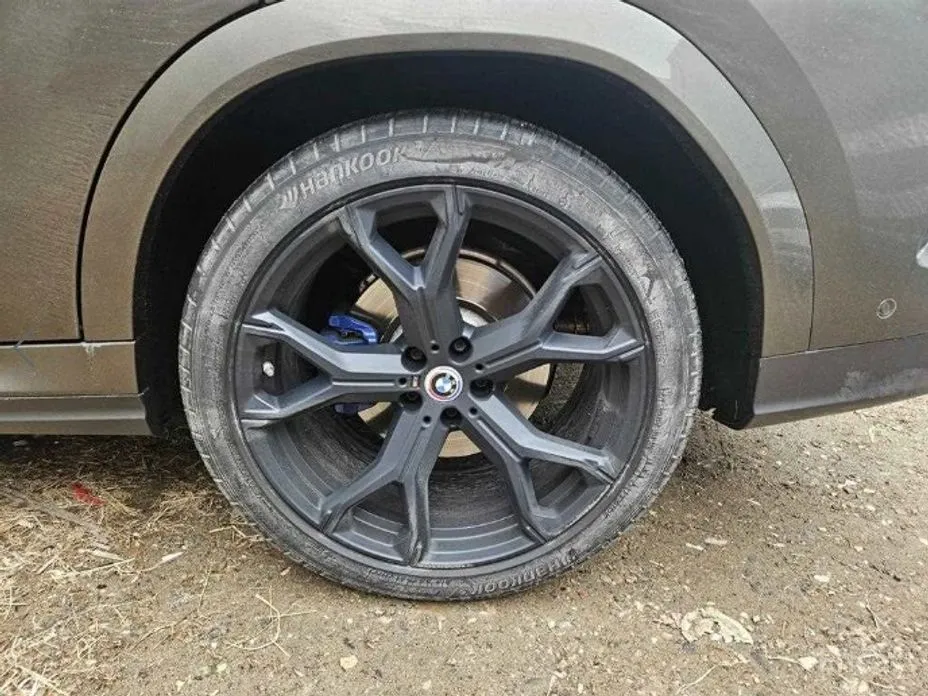 Фото 18 - BMW X6