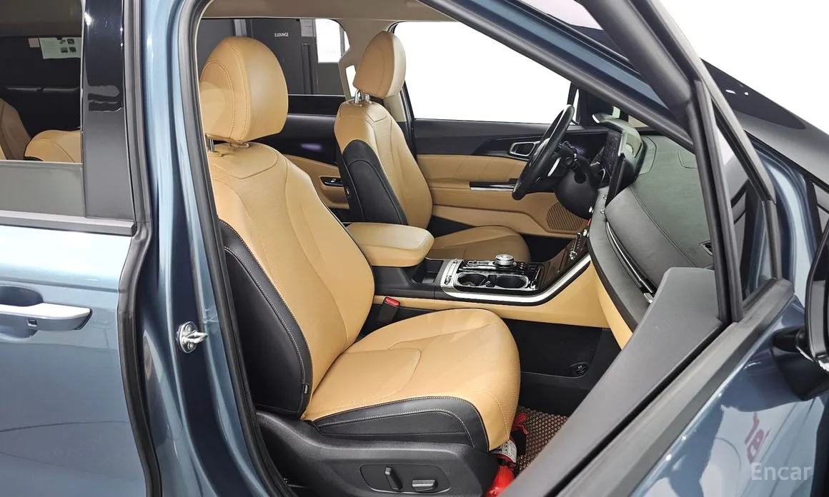 Фото 10 - Kia Carnival