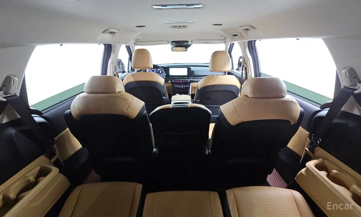 Фото 17 - Kia Carnival