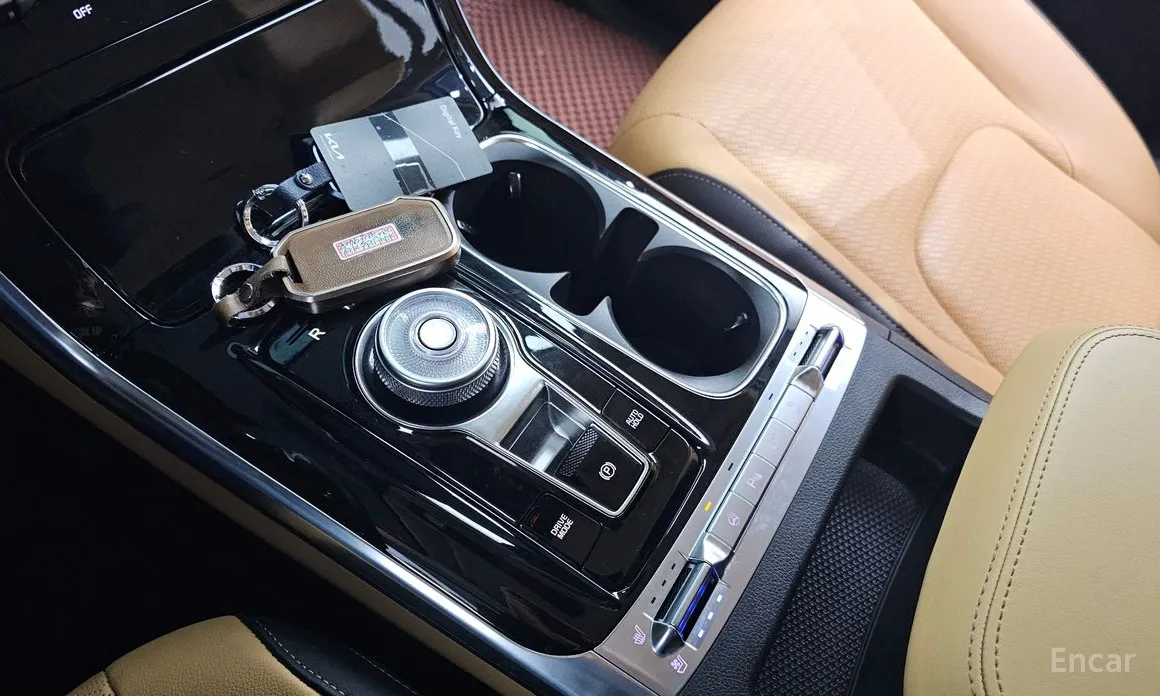 Фото 9 - Kia Carnival