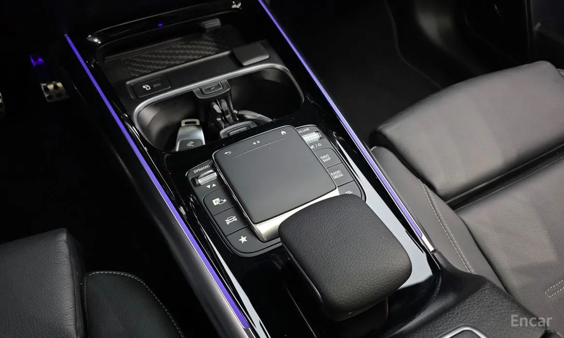 Фото 19 - Mercedes-Benz EQA