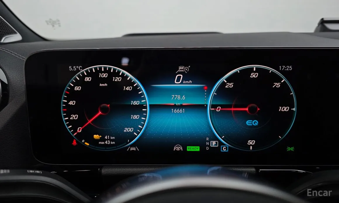 Фото 8 - Mercedes-Benz EQA