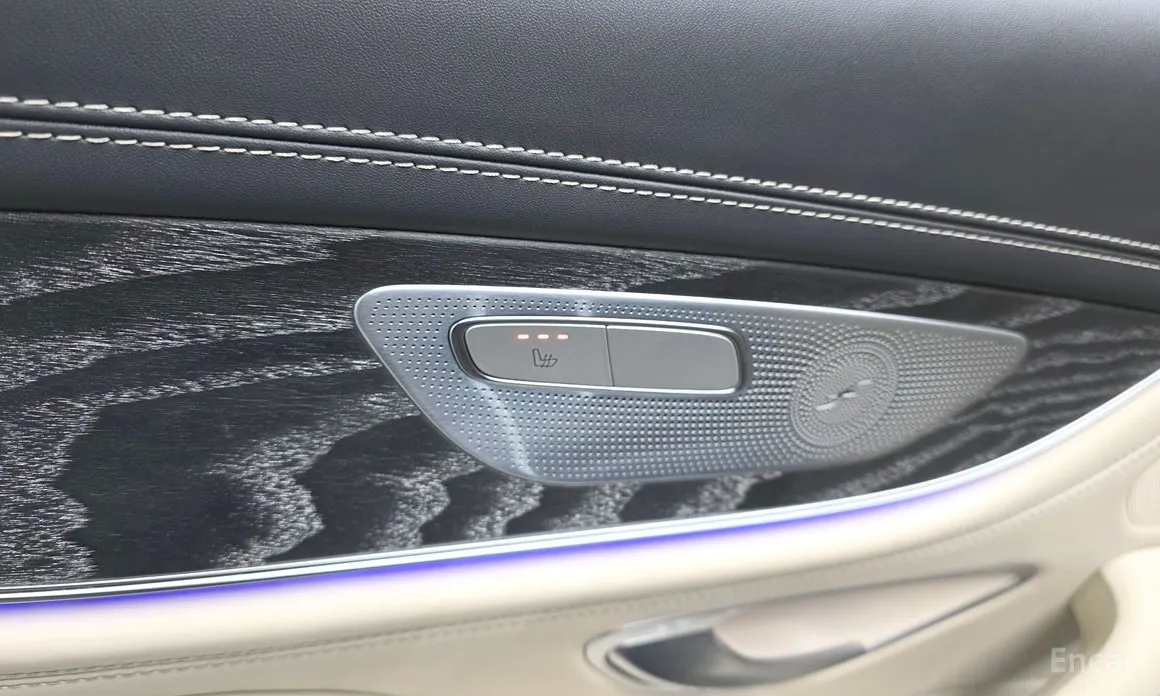 Фото 18 - Mercedes-Benz AMG GT