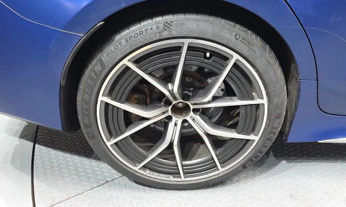 Фото 5 - Mercedes-Benz AMG GT