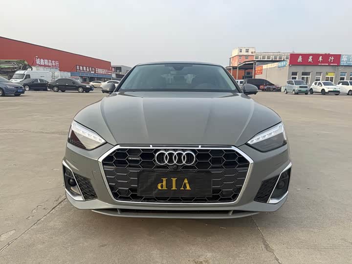 Фото 2 - Audi A5