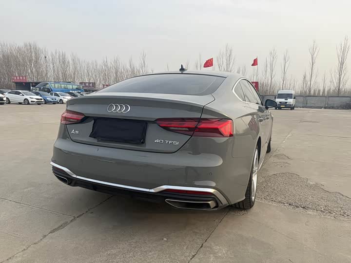 Фото 5 - Audi A5