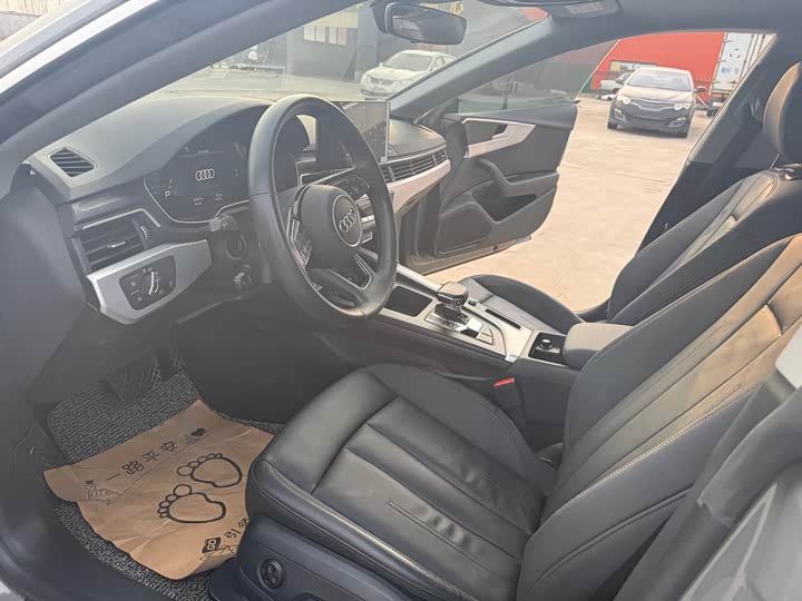 Фото 7 - Audi A5