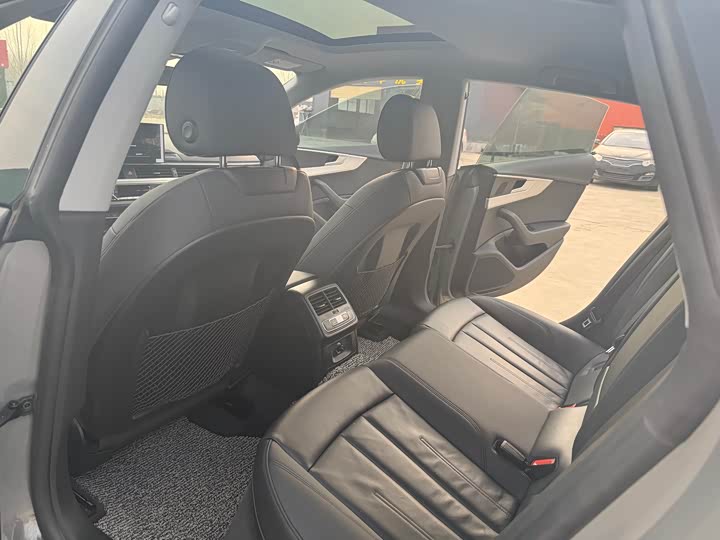 Фото 8 - Audi A5