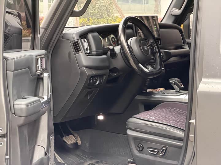 Photo 8 - BAW 212 T01