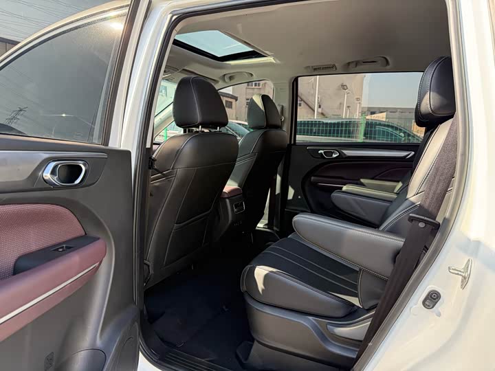 Фото 7 - GAC Trumpchi M6