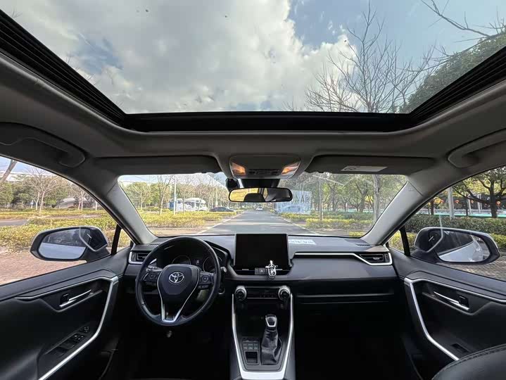 Фото 5 - Toyota Wildlander