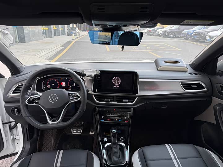 Фото 6 - Volkswagen T-Roc