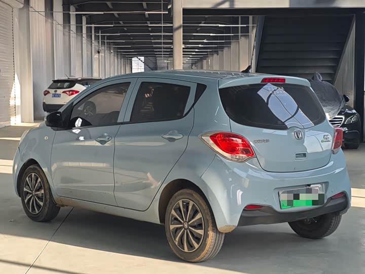 Фото 5 - Changan BenBen E-Star