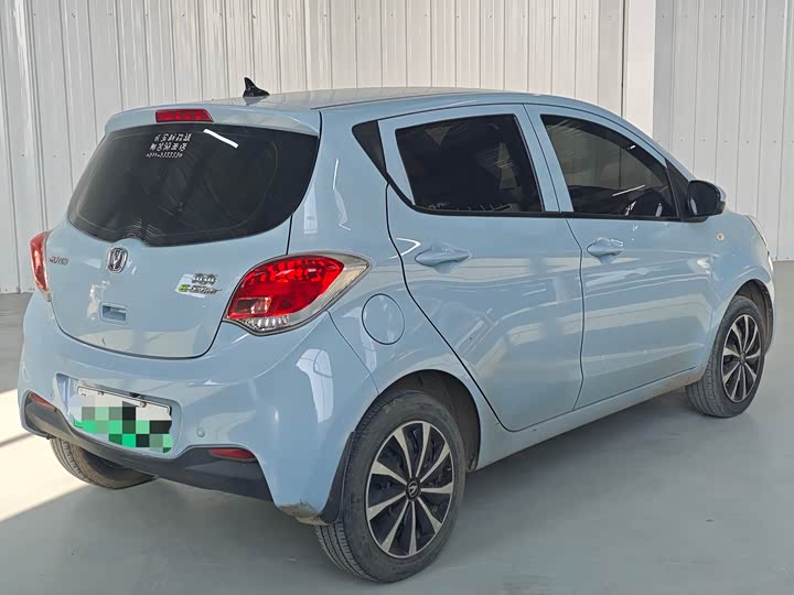 Фото 7 - Changan BenBen E-Star