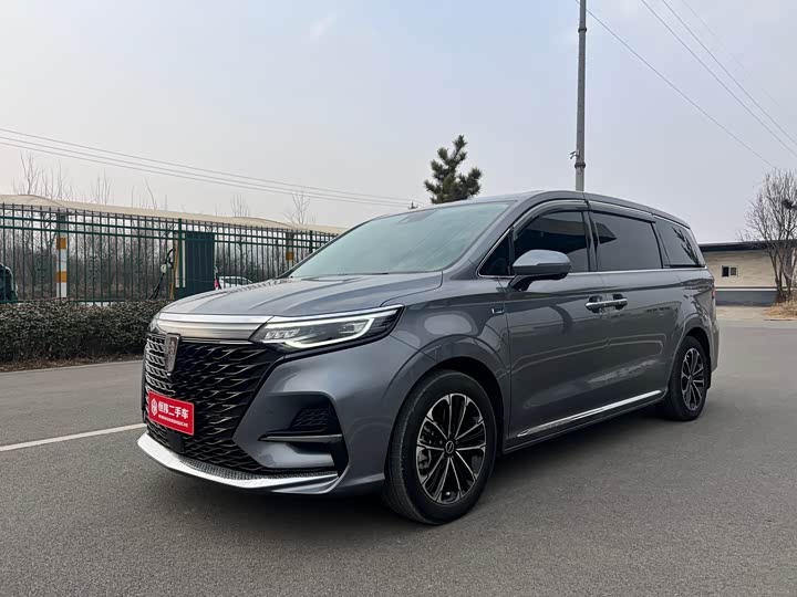 Фото 1 - Roewe iMax 8