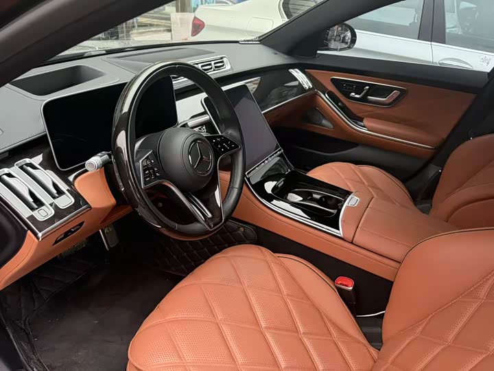 Фото 8 - Mercedes-Benz Maybach S-Class