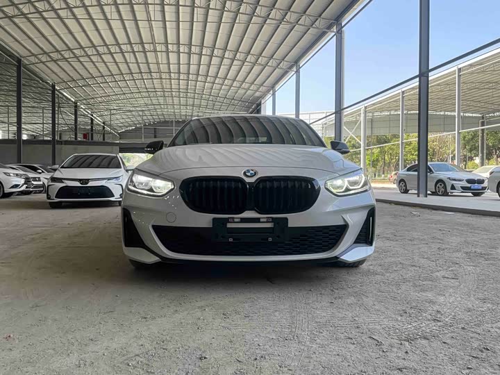 Фото 2 - BMW 1 Series