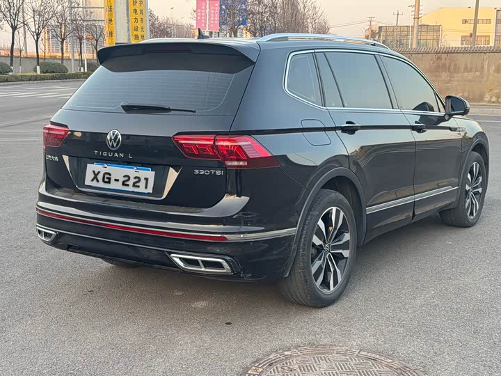 Фото 4 - Volkswagen Tiguan L Pro