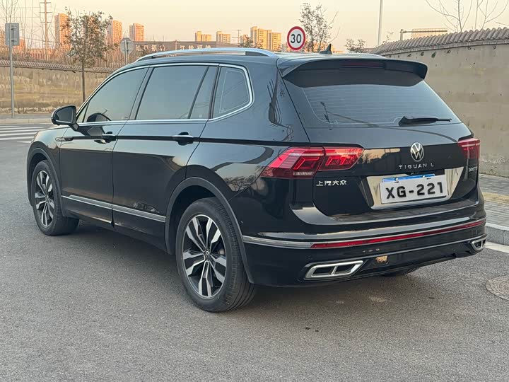 Фото 5 - Volkswagen Tiguan L Pro