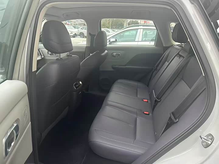 Фото 4 - Leapmotor B10