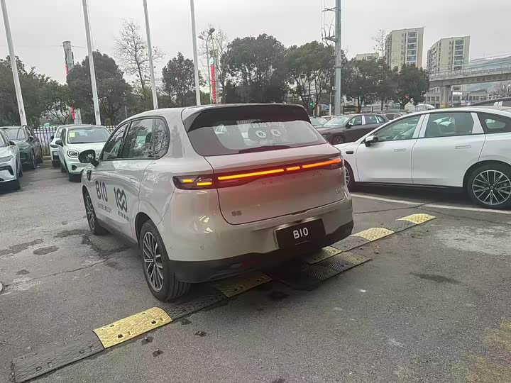 Фото 7 - Leapmotor B10