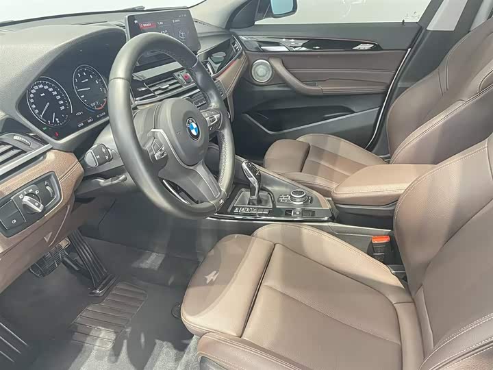 Фото 8 - BMW X2