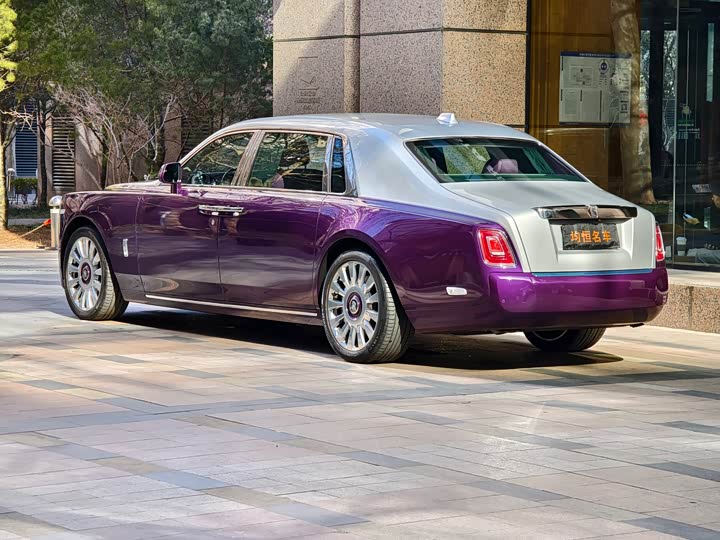 Фото 3 - Rolls-Royce Phantom
