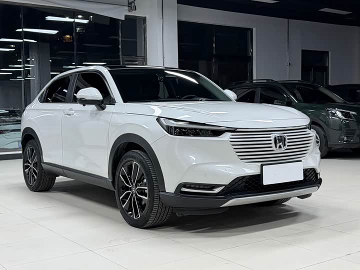 Фото 3 - Honda Vezel