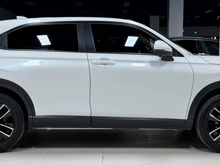 Фото 4 - Honda Vezel