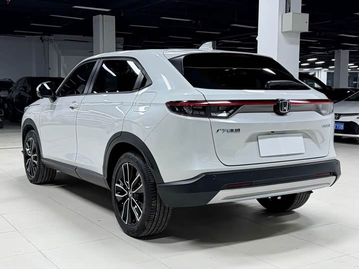 Фото 7 - Honda Vezel