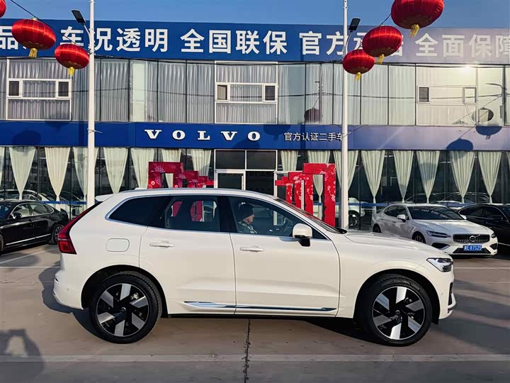 Фото 3 - Volvo XC60 Hybrid