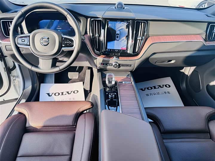 Фото 6 - Volvo XC60 Hybrid