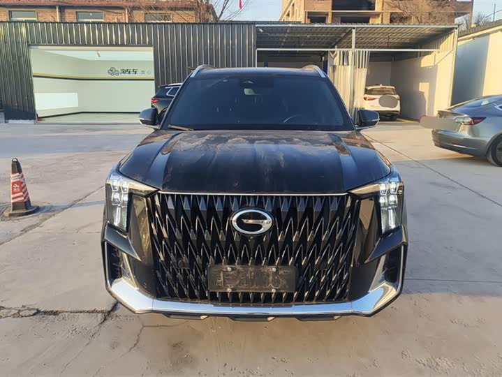 Фото 2 - GAC Trumpchi GS8