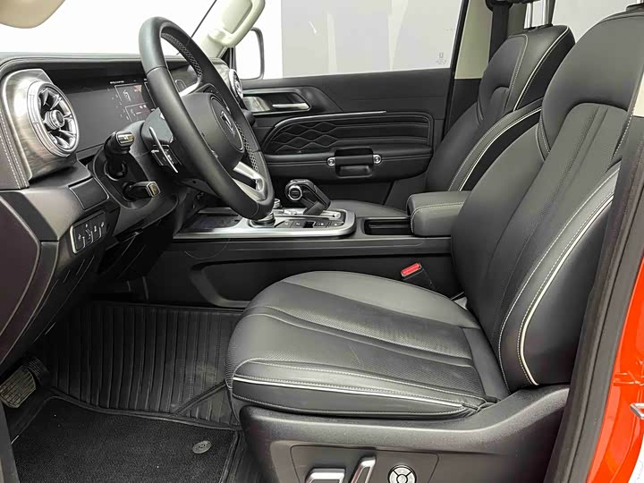 Фото 9 - Tank 300