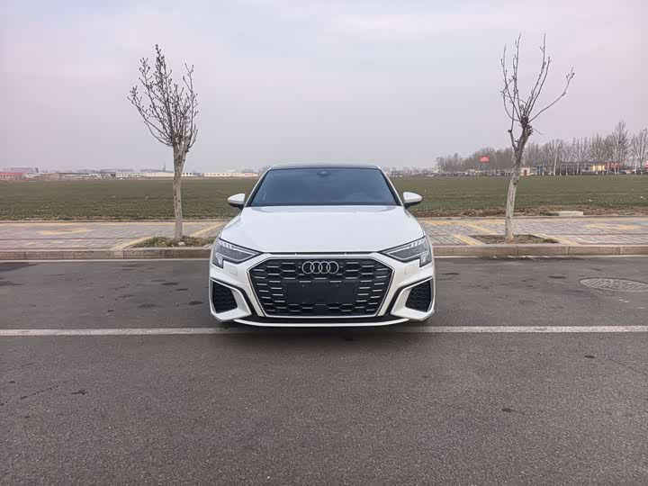 Фото 2 - Audi A3